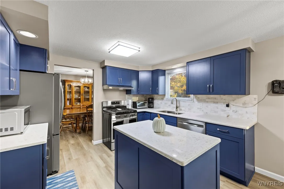 44 Middlesex Road, Orchard Park, New York 14127, Orchard Park, New York 14127, 4 Bedrooms Bedrooms, 10 Rooms Rooms,1 BathroomBathrooms,Residential,For Sale,44 Middlesex Road, Orchard Park, New York 14127,0,B1647924