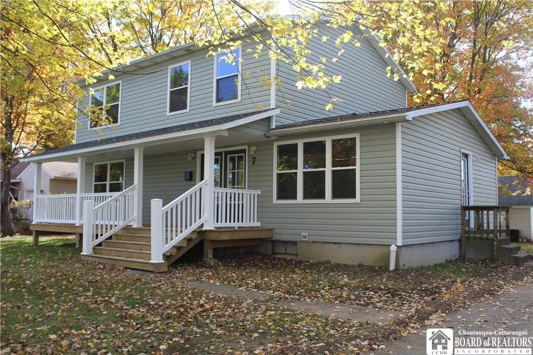 7 Hillcrest Drive, Pomfret, New York 14063, Pomfret, New York 14063, 4 Bedrooms Bedrooms, 9 Rooms Rooms,2 BathroomsBathrooms,Residential,For Sale,7 Hillcrest Drive, Pomfret, New York 14063,0,R1648122
