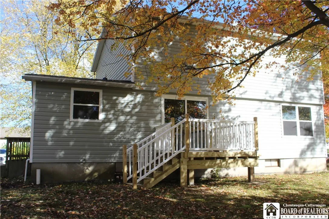 7 Hillcrest Drive, Pomfret, New York 14063, Pomfret, New York 14063, 4 Bedrooms Bedrooms, 9 Rooms Rooms,2 BathroomsBathrooms,Residential,For Sale,7 Hillcrest Drive, Pomfret, New York 14063,0,R1648122