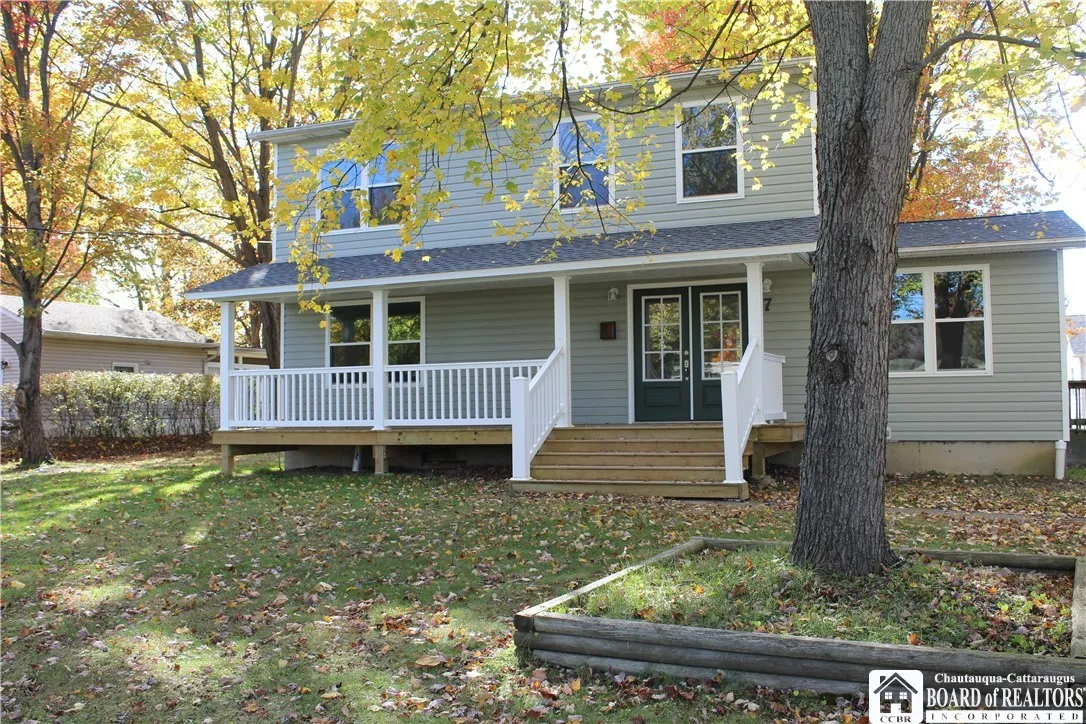 7 Hillcrest Drive, Pomfret, New York 14063, Pomfret, New York 14063, 4 Bedrooms Bedrooms, 9 Rooms Rooms,2 BathroomsBathrooms,Residential,For Sale,7 Hillcrest Drive, Pomfret, New York 14063,0,R1648122