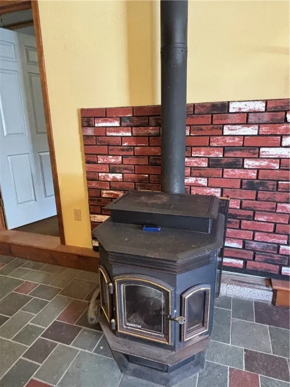 Pellet stove for studio area