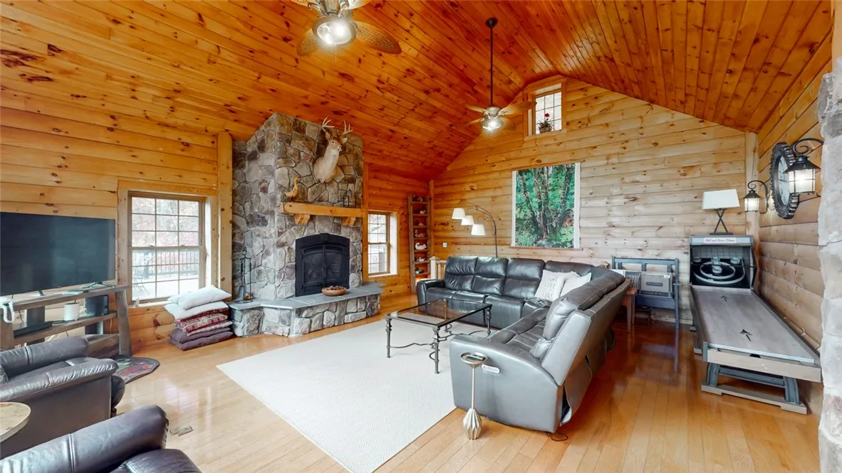 11429 W Lake Rd Road, Pulteney, New York 14840, Pulteney, New York 14840, 3 Bedrooms Bedrooms, 9 Rooms Rooms,2 BathroomsBathrooms,Residential,For Sale,11429 W Lake Rd Road, Pulteney, New York 14840,0,R1646797