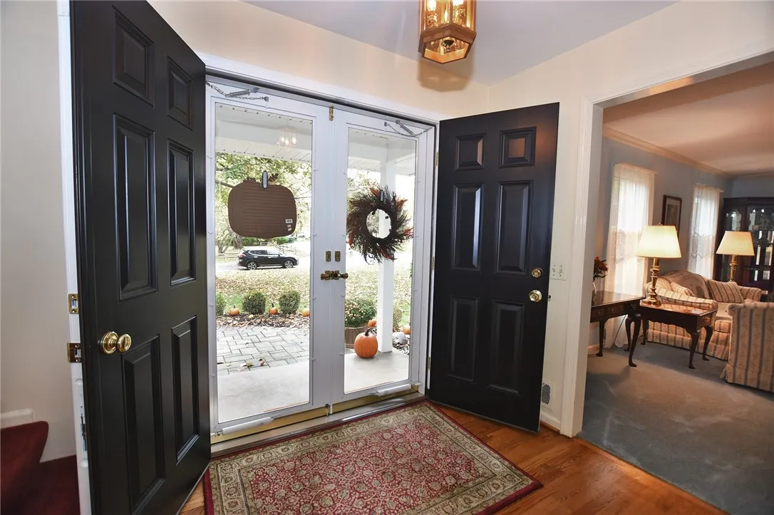 73 Clarkes Crossing, Perinton, New York 14450, Perinton, New York 14450, 4 Bedrooms Bedrooms, 8 Rooms Rooms,2 BathroomsBathrooms,Residential,For Sale,73 Clarkes Crossing, Perinton, New York 14450,0,R1647014