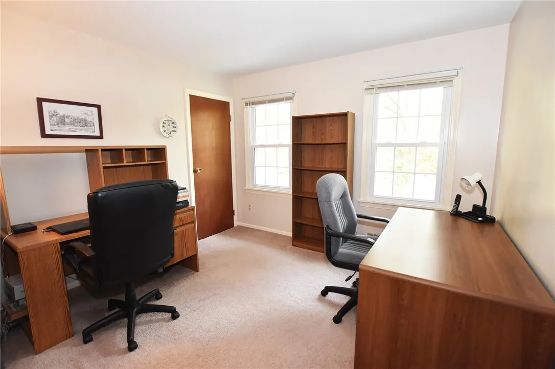 73 Clarkes Crossing, Perinton, New York 14450, Perinton, New York 14450, 4 Bedrooms Bedrooms, 8 Rooms Rooms,2 BathroomsBathrooms,Residential,For Sale,73 Clarkes Crossing, Perinton, New York 14450,0,R1647014