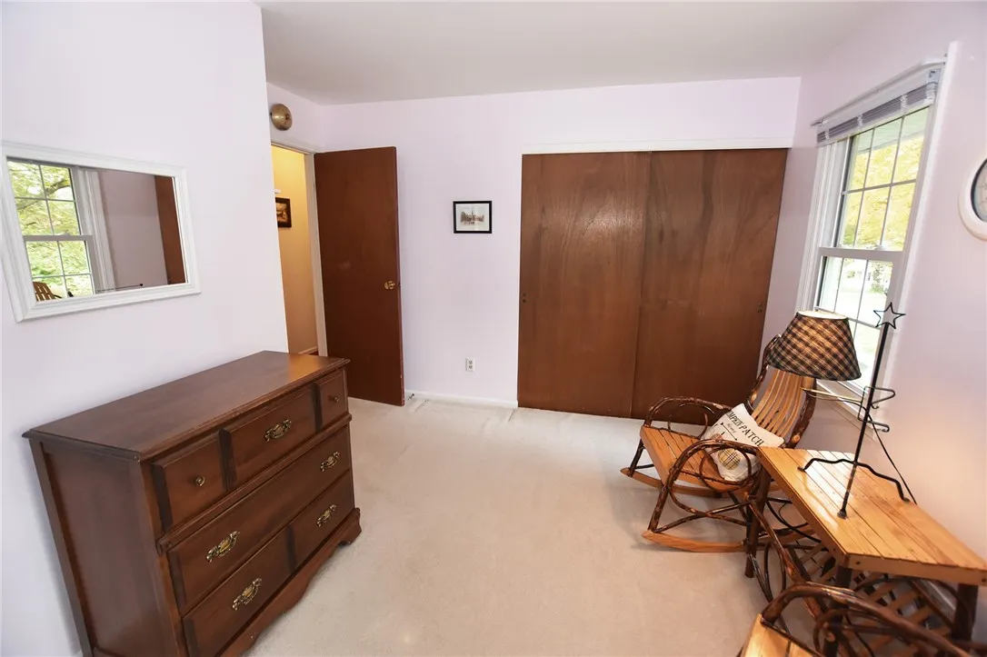 73 Clarkes Crossing, Perinton, New York 14450, Perinton, New York 14450, 4 Bedrooms Bedrooms, 8 Rooms Rooms,2 BathroomsBathrooms,Residential,For Sale,73 Clarkes Crossing, Perinton, New York 14450,0,R1647014