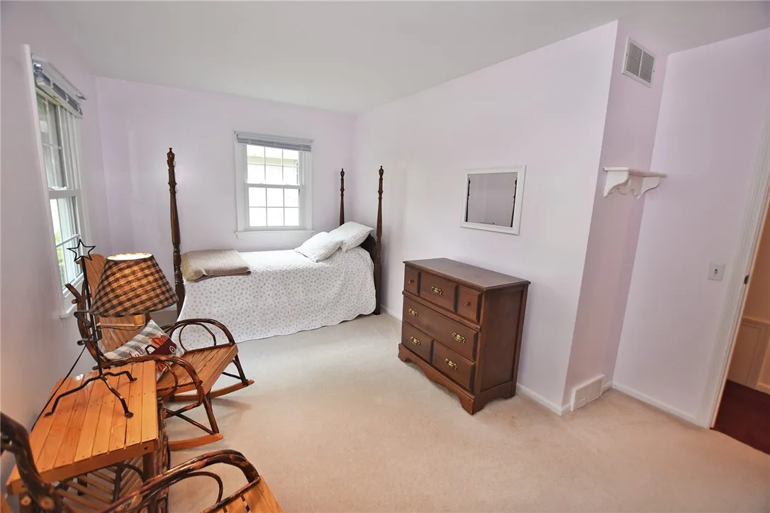 73 Clarkes Crossing, Perinton, New York 14450, Perinton, New York 14450, 4 Bedrooms Bedrooms, 8 Rooms Rooms,2 BathroomsBathrooms,Residential,For Sale,73 Clarkes Crossing, Perinton, New York 14450,0,R1647014