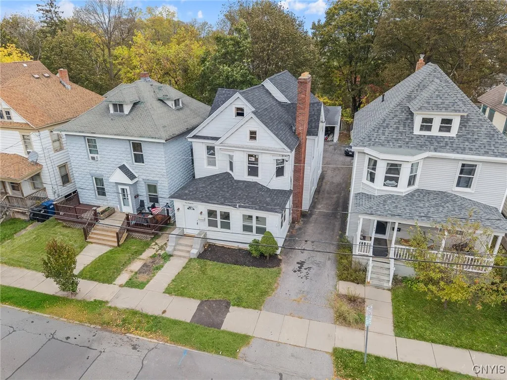 145 Hixson Avenue, Syracuse, New York 13206, Syracuse, New York 13206, 4 Bedrooms Bedrooms, 9 Rooms Rooms,1 BathroomBathrooms,Residential Lease,For Rent,145 Hixson Avenue, Syracuse, New York 13206,0,S1647213