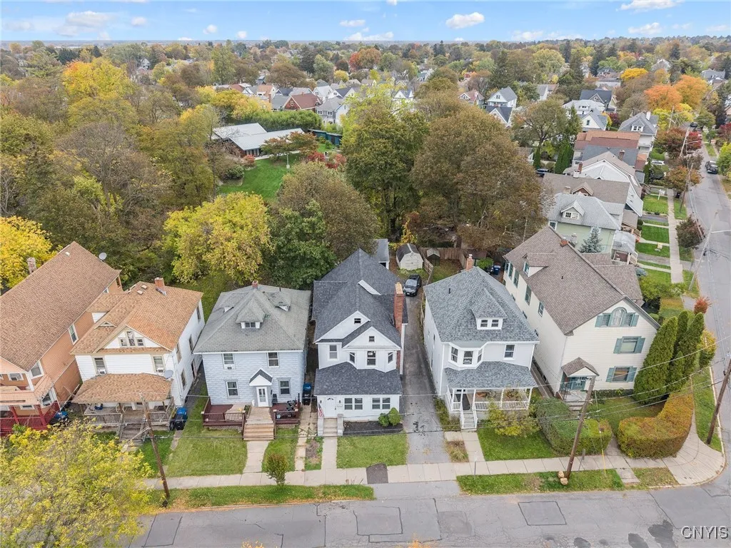 145 Hixson Avenue, Syracuse, New York 13206, Syracuse, New York 13206, 4 Bedrooms Bedrooms, 9 Rooms Rooms,1 BathroomBathrooms,Residential Lease,For Rent,145 Hixson Avenue, Syracuse, New York 13206,0,S1647213