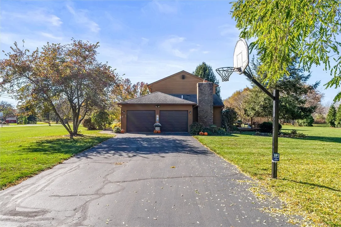 43 Plains Road, Mendon, New York 14472, Mendon, New York 14472, 4 Bedrooms Bedrooms, 8 Rooms Rooms,2 BathroomsBathrooms,Residential,For Sale,43 Plains Road, Mendon, New York 14472,0,R1648152