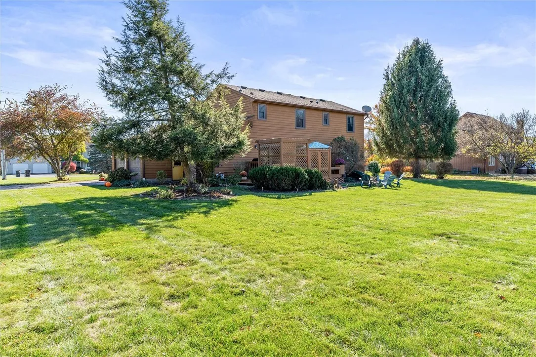 43 Plains Road, Mendon, New York 14472, Mendon, New York 14472, 4 Bedrooms Bedrooms, 8 Rooms Rooms,2 BathroomsBathrooms,Residential,For Sale,43 Plains Road, Mendon, New York 14472,0,R1648152