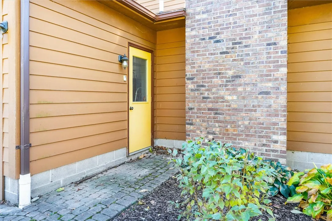 43 Plains Road, Mendon, New York 14472, Mendon, New York 14472, 4 Bedrooms Bedrooms, 8 Rooms Rooms,2 BathroomsBathrooms,Residential,For Sale,43 Plains Road, Mendon, New York 14472,0,R1648152