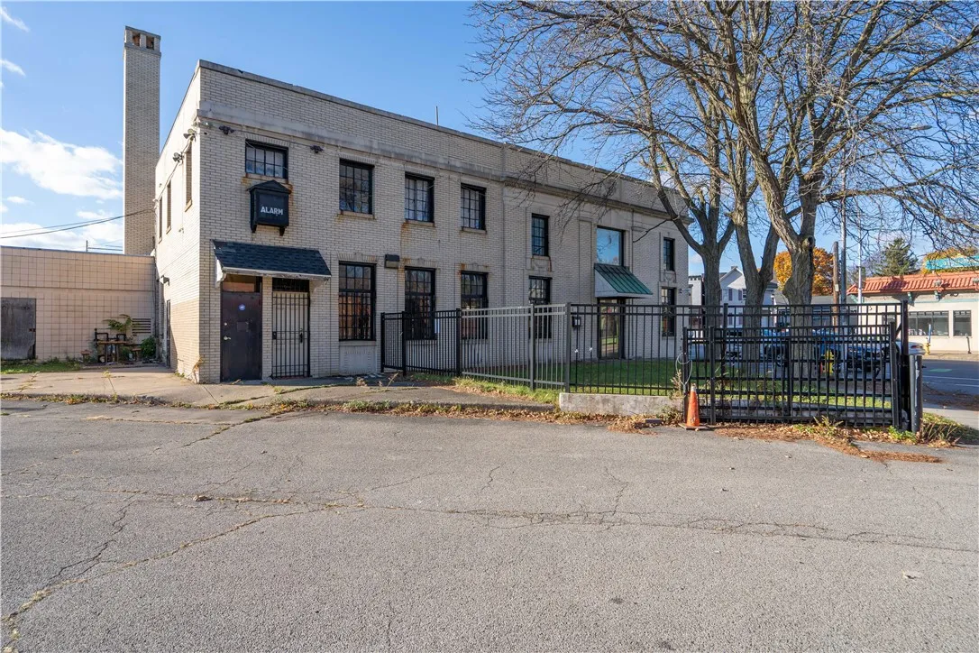 175 Lyell Avenue, Rochester, New York 14608, Rochester, New York 14608, ,Commercial Sale,For Sale,175 Lyell Avenue, Rochester, New York 14608,0,R1648175