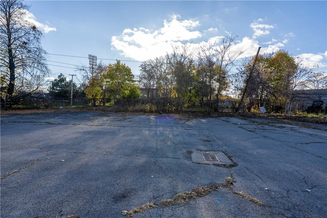 175 Lyell Avenue, Rochester, New York 14608, Rochester, New York 14608, ,Commercial Sale,For Sale,175 Lyell Avenue, Rochester, New York 14608,0,R1648175
