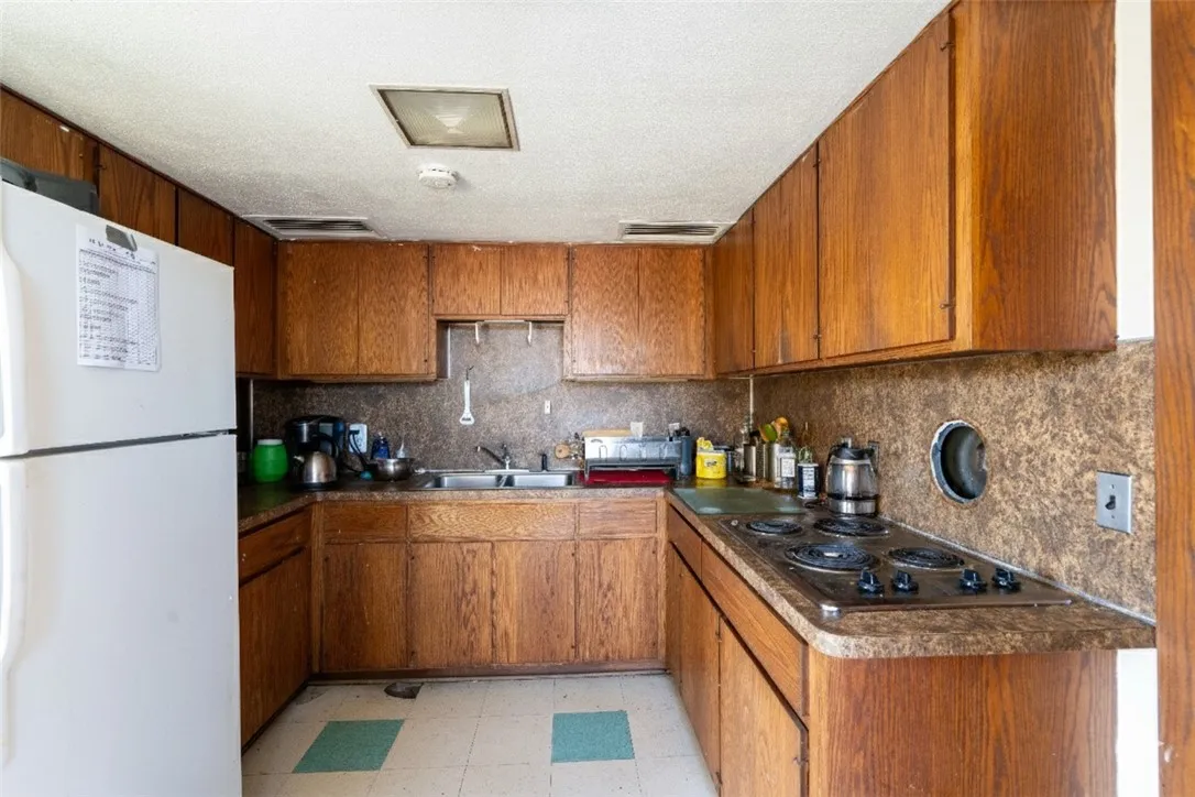 175 Lyell Avenue, Rochester, New York 14608, Rochester, New York 14608, ,Commercial Sale,For Sale,175 Lyell Avenue, Rochester, New York 14608,0,R1648175