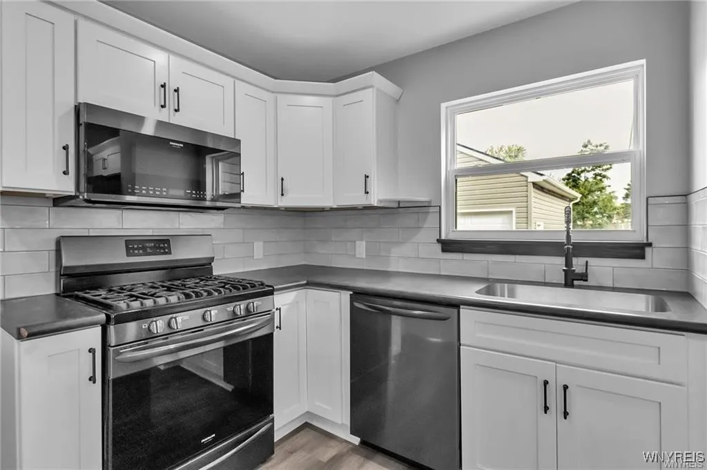 4596 Broadway, Cheektowaga, New York 14043, Cheektowaga, New York 14043, ,Commercial Sale,For Sale,4596 Broadway, Cheektowaga, New York 14043,0,B1648046