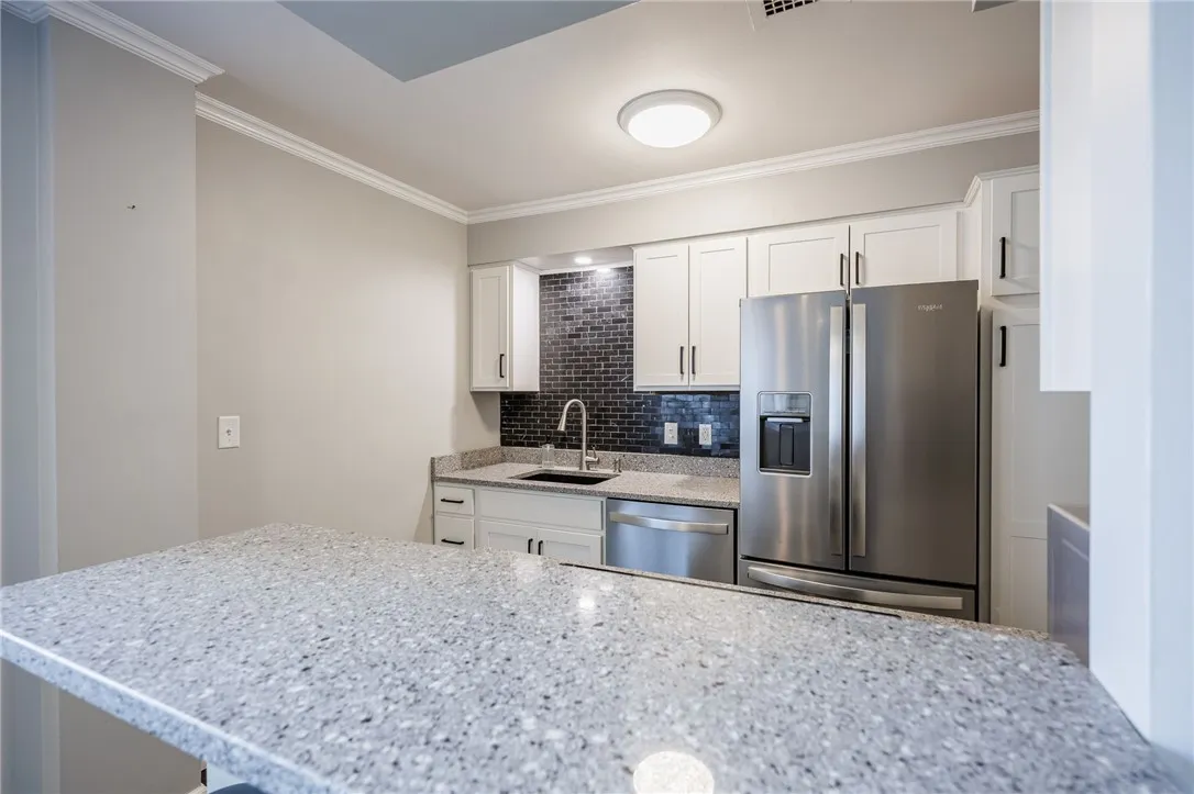 1000 East Avenue Un303, Rochester, New York 14607, Rochester, New York 14607, 1 Bedroom Bedrooms, 3 Rooms Rooms,1 BathroomBathrooms,Residential,Closed,1000 East Avenue Un303, Rochester, New York 14607,0,R1648179