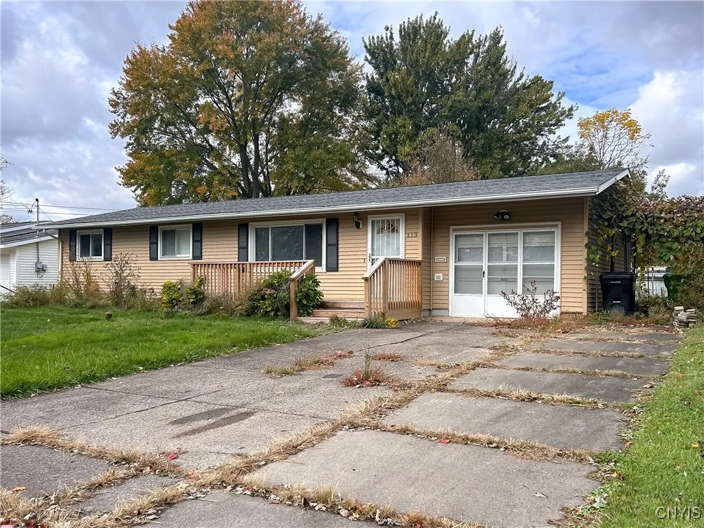113 Grandy Drive, Salina, New York 13088, Salina, New York 13088, 3 Bedrooms Bedrooms, 11 Rooms Rooms,1 BathroomBathrooms,Residential,For Sale,113 Grandy Drive, Salina, New York 13088,0,S1647901