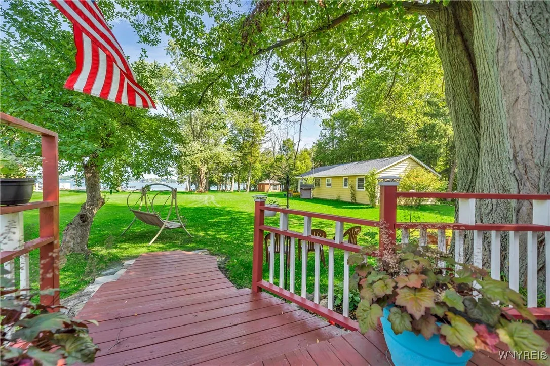 5447 East River Road, Grand Island, New York 14072, Grand Island, New York 14072, 5 Bedrooms Bedrooms, 14 Rooms Rooms,3 BathroomsBathrooms,Residential,For Sale,5447 East River Road, Grand Island, New York 14072,0,B1647845