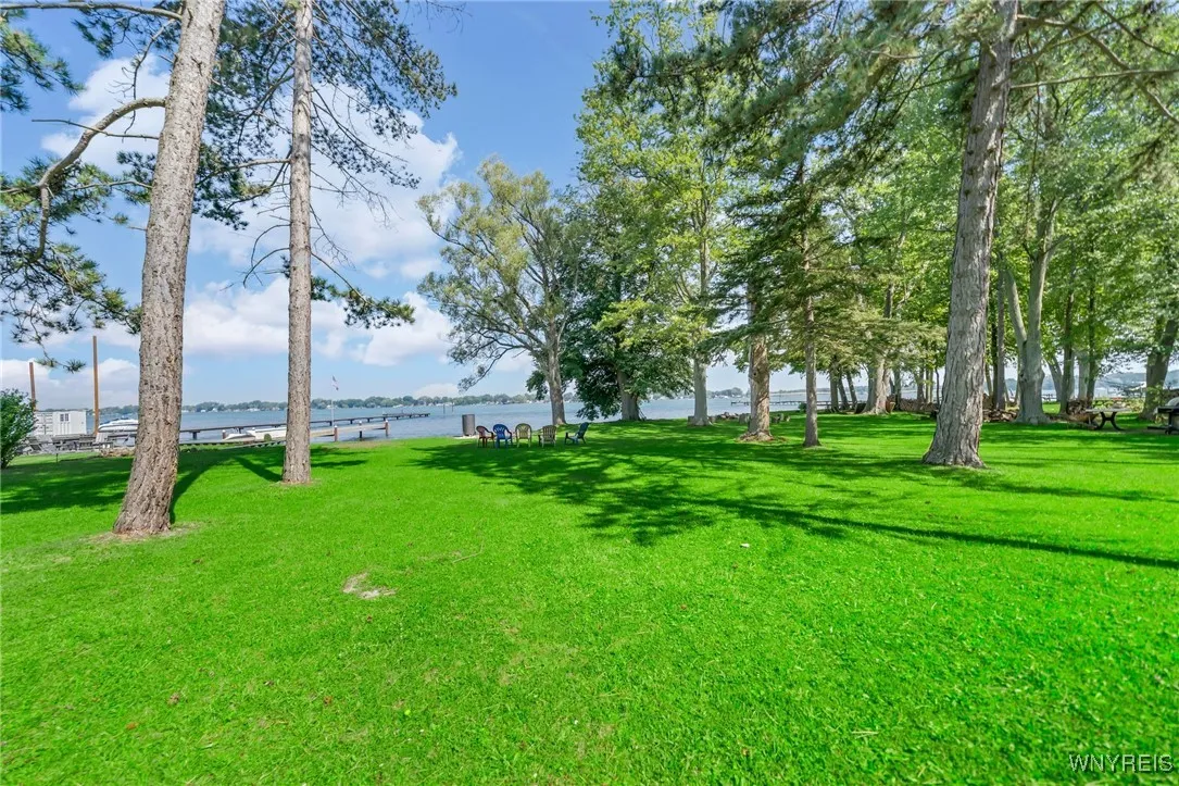 5447 East River Road, Grand Island, New York 14072, Grand Island, New York 14072, 5 Bedrooms Bedrooms, 14 Rooms Rooms,3 BathroomsBathrooms,Residential,For Sale,5447 East River Road, Grand Island, New York 14072,0,B1647845