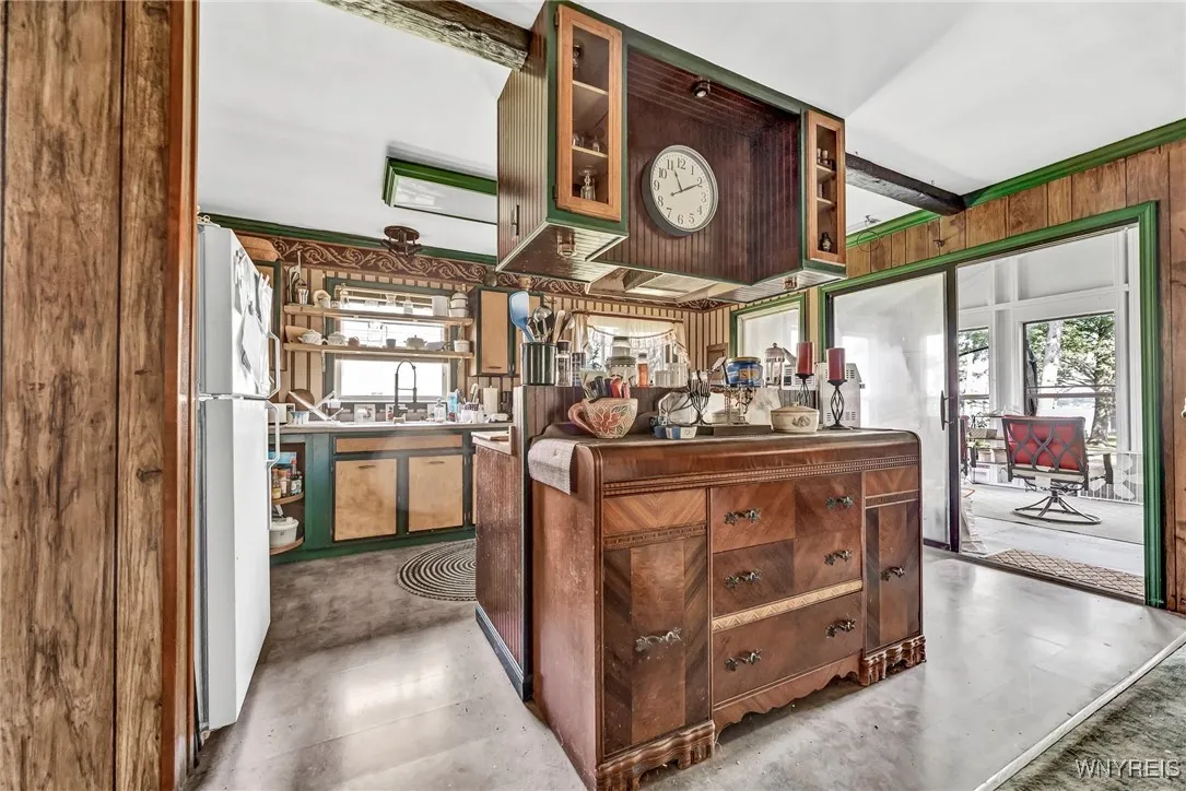 5447 East River Road, Grand Island, New York 14072, Grand Island, New York 14072, 5 Bedrooms Bedrooms, 14 Rooms Rooms,3 BathroomsBathrooms,Residential,For Sale,5447 East River Road, Grand Island, New York 14072,0,B1647845