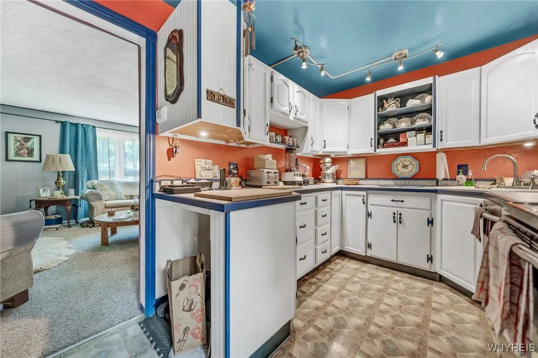 5447 East River Road, Grand Island, New York 14072, Grand Island, New York 14072, 5 Bedrooms Bedrooms, 14 Rooms Rooms,3 BathroomsBathrooms,Residential,For Sale,5447 East River Road, Grand Island, New York 14072,0,B1647845