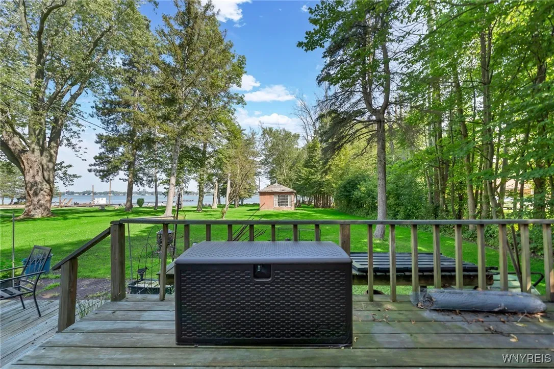 5447 East River Road, Grand Island, New York 14072, Grand Island, New York 14072, 5 Bedrooms Bedrooms, 14 Rooms Rooms,3 BathroomsBathrooms,Residential,For Sale,5447 East River Road, Grand Island, New York 14072,0,B1647845