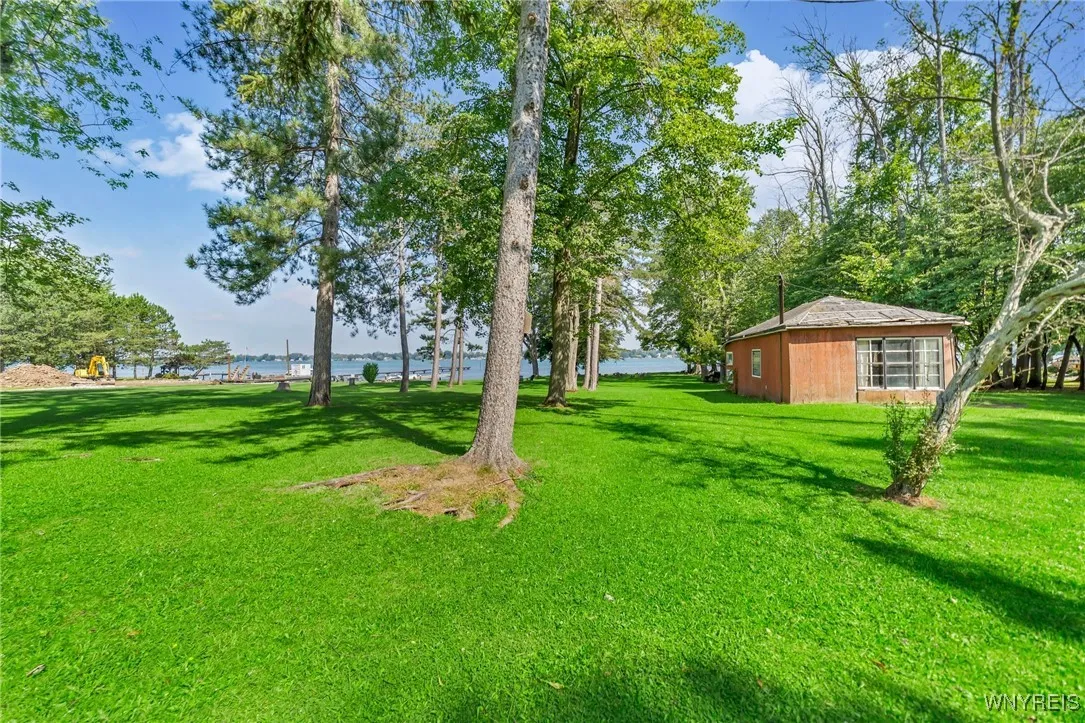 5447 East River Road, Grand Island, New York 14072, Grand Island, New York 14072, 5 Bedrooms Bedrooms, 14 Rooms Rooms,3 BathroomsBathrooms,Residential,For Sale,5447 East River Road, Grand Island, New York 14072,0,B1647845