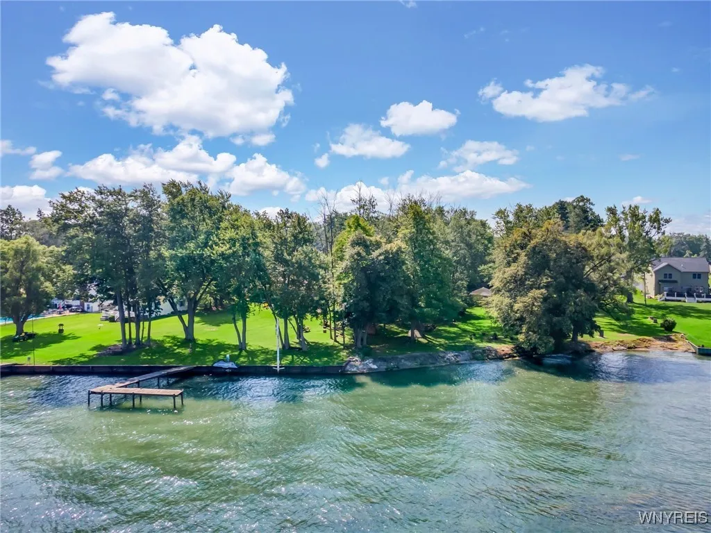 5447 East River Road, Grand Island, New York 14072, Grand Island, New York 14072, 5 Bedrooms Bedrooms, 14 Rooms Rooms,3 BathroomsBathrooms,Residential,For Sale,5447 East River Road, Grand Island, New York 14072,0,B1647845