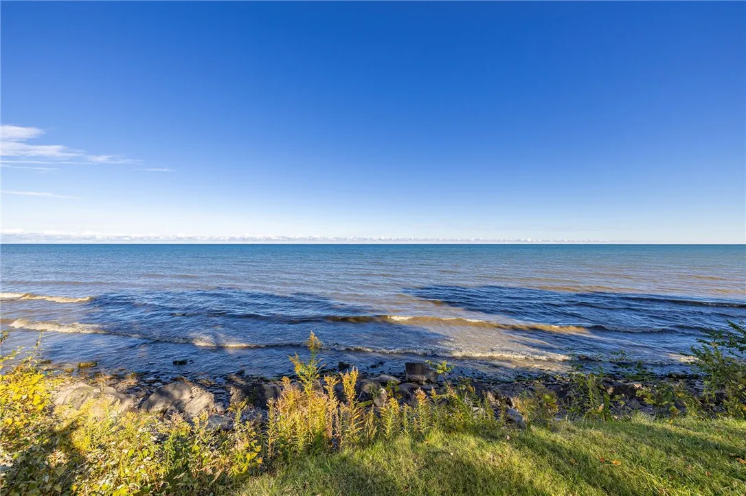 523 Ontario Drive, Ontario, New York 14519, Ontario, New York 14519, 2 Bedrooms Bedrooms, 5 Rooms Rooms,1 BathroomBathrooms,Residential,For Sale,523 Ontario Drive, Ontario, New York 14519,0,R1647364