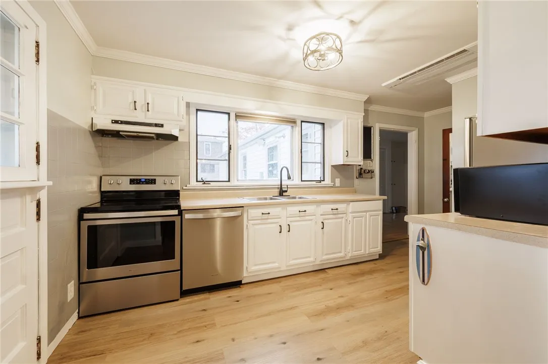 523 Ontario Drive, Ontario, New York 14519, Ontario, New York 14519, 2 Bedrooms Bedrooms, 5 Rooms Rooms,1 BathroomBathrooms,Residential,For Sale,523 Ontario Drive, Ontario, New York 14519,0,R1647364