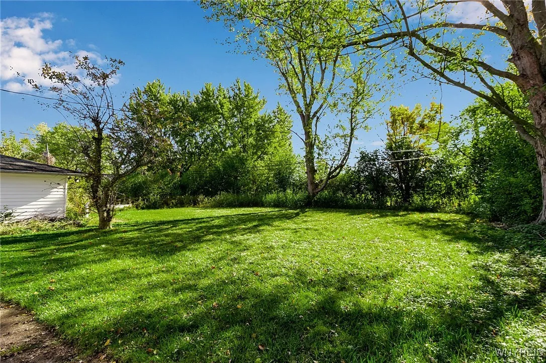 176 Bennington Road, Amherst, New York 14226, Amherst, New York 14226, 3 Bedrooms Bedrooms, 8 Rooms Rooms,1 BathroomBathrooms,Residential,For Sale,176 Bennington Road, Amherst, New York 14226,0,B1647971