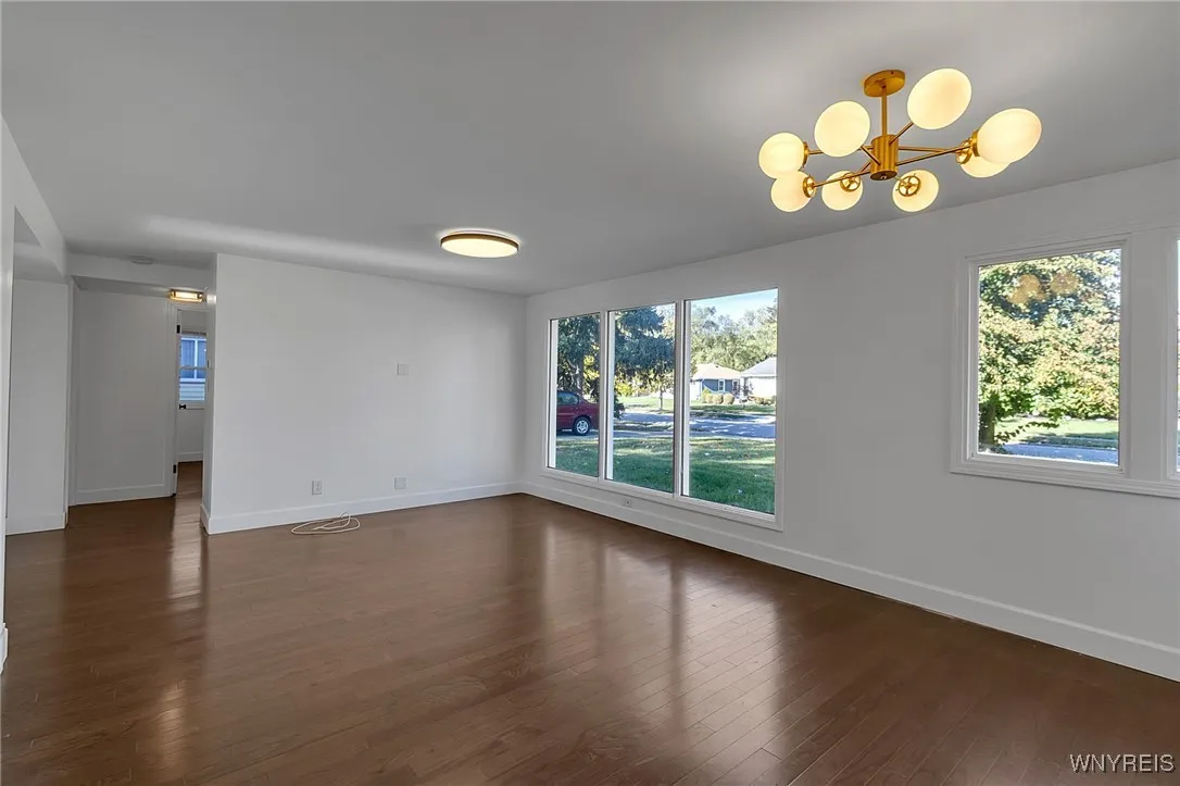176 Bennington Road, Amherst, New York 14226, Amherst, New York 14226, 3 Bedrooms Bedrooms, 8 Rooms Rooms,1 BathroomBathrooms,Residential,For Sale,176 Bennington Road, Amherst, New York 14226,0,B1647971