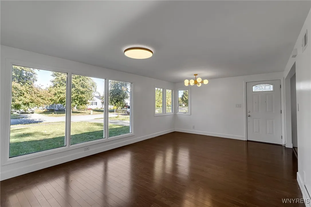 176 Bennington Road, Amherst, New York 14226, Amherst, New York 14226, 3 Bedrooms Bedrooms, 8 Rooms Rooms,1 BathroomBathrooms,Residential,For Sale,176 Bennington Road, Amherst, New York 14226,0,B1647971