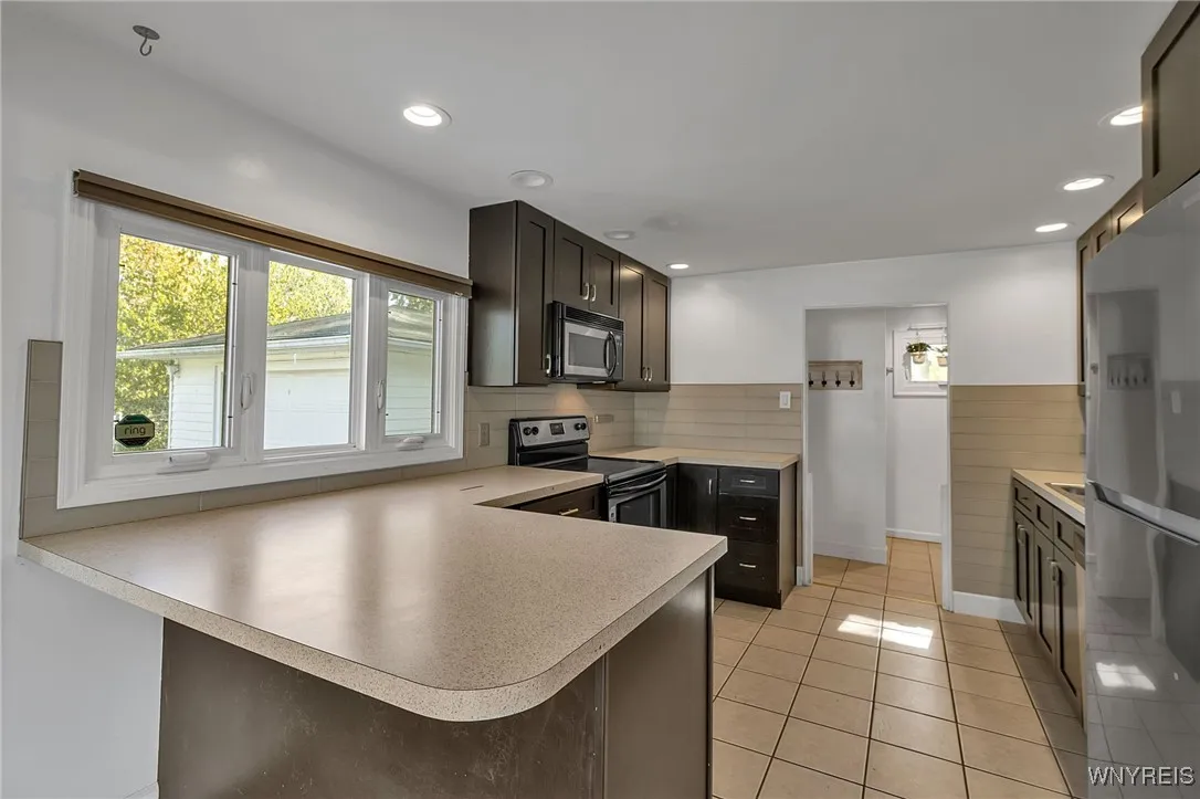 176 Bennington Road, Amherst, New York 14226, Amherst, New York 14226, 3 Bedrooms Bedrooms, 8 Rooms Rooms,1 BathroomBathrooms,Residential,For Sale,176 Bennington Road, Amherst, New York 14226,0,B1647971