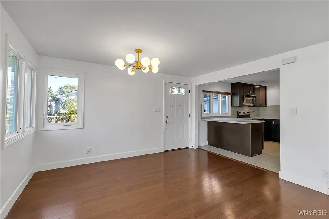 176 Bennington Road, Amherst, New York 14226, Amherst, New York 14226, 3 Bedrooms Bedrooms, 8 Rooms Rooms,1 BathroomBathrooms,Residential,For Sale,176 Bennington Road, Amherst, New York 14226,0,B1647971