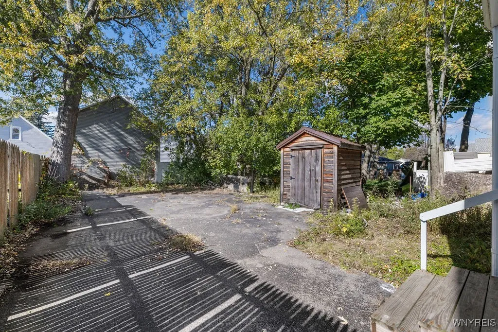 88 Shanley Street, Cheektowaga, New York 14206, Cheektowaga, New York 14206, 5 Bedrooms Bedrooms, ,2 BathroomsBathrooms,Residential,For Sale,88 Shanley Street, Cheektowaga, New York 14206,0,B1648184