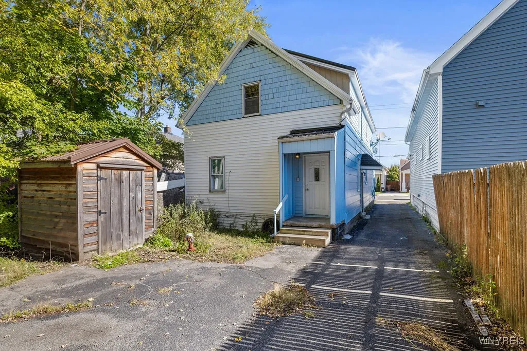 88 Shanley Street, Cheektowaga, New York 14206, Cheektowaga, New York 14206, 5 Bedrooms Bedrooms, ,2 BathroomsBathrooms,Residential,For Sale,88 Shanley Street, Cheektowaga, New York 14206,0,B1648184