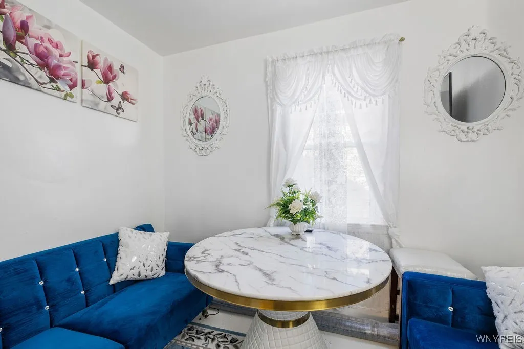 88 Shanley Street, Cheektowaga, New York 14206, Cheektowaga, New York 14206, 5 Bedrooms Bedrooms, ,2 BathroomsBathrooms,Residential,For Sale,88 Shanley Street, Cheektowaga, New York 14206,0,B1648184