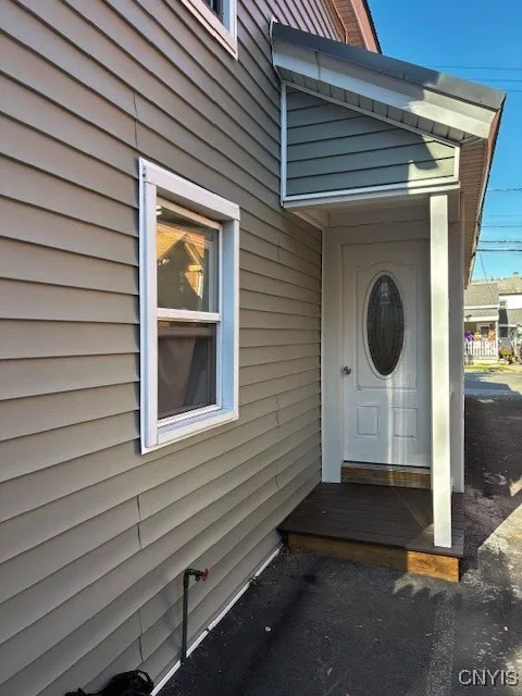 705 Court Street, Utica, New York 13502, Utica, New York 13502, 4 Bedrooms Bedrooms, 7 Rooms Rooms,2 BathroomsBathrooms,Residential,For Sale,705 Court Street, Utica, New York 13502,0,S1648178