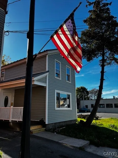 705 Court Street, Utica, New York 13502, Utica, New York 13502, 4 Bedrooms Bedrooms, 7 Rooms Rooms,2 BathroomsBathrooms,Residential,For Sale,705 Court Street, Utica, New York 13502,0,S1648178