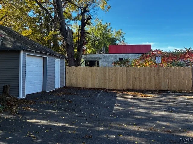 705 Court Street, Utica, New York 13502, Utica, New York 13502, 4 Bedrooms Bedrooms, 7 Rooms Rooms,2 BathroomsBathrooms,Residential,For Sale,705 Court Street, Utica, New York 13502,0,S1648178