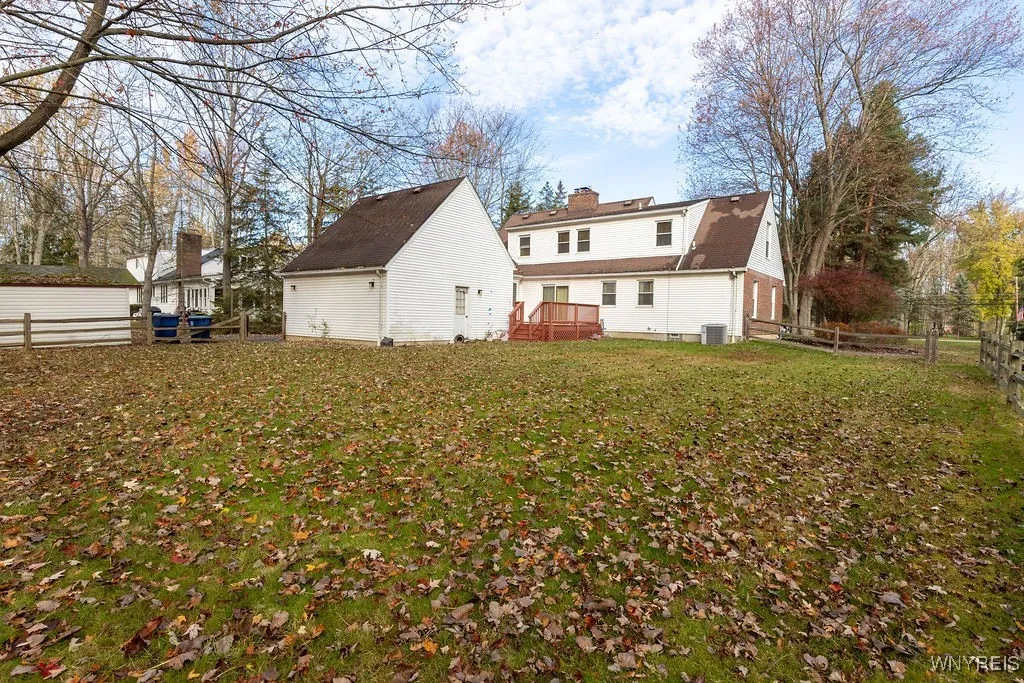 2275 Dodge Road, Amherst, New York 14051, Amherst, New York 14051, 3 Bedrooms Bedrooms, 6 Rooms Rooms,2 BathroomsBathrooms,Residential,For Sale,2275 Dodge Road, Amherst, New York 14051,0,B1648211