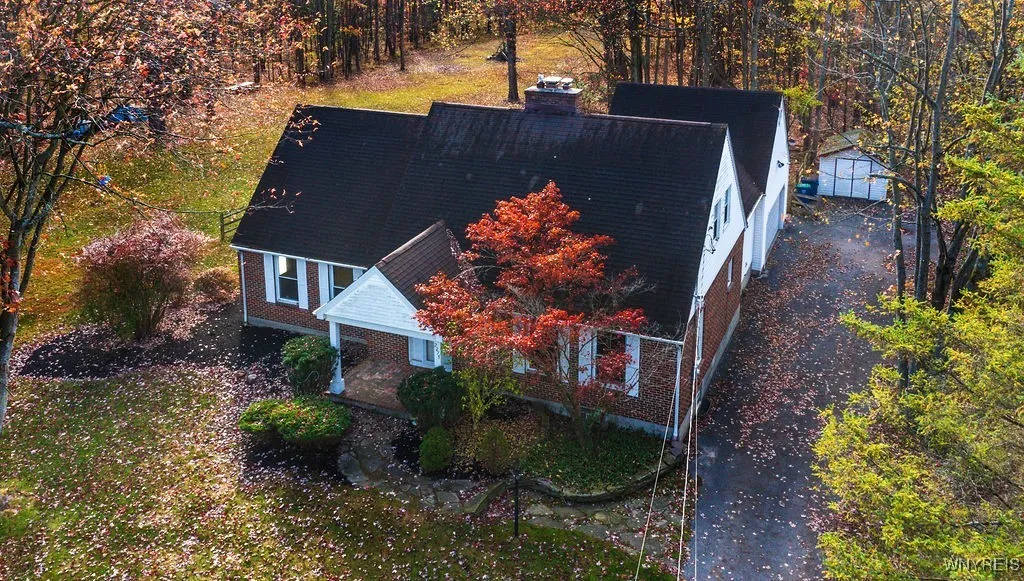 2275 Dodge Road, Amherst, New York 14051, Amherst, New York 14051, 3 Bedrooms Bedrooms, 6 Rooms Rooms,2 BathroomsBathrooms,Residential,For Sale,2275 Dodge Road, Amherst, New York 14051,0,B1648211