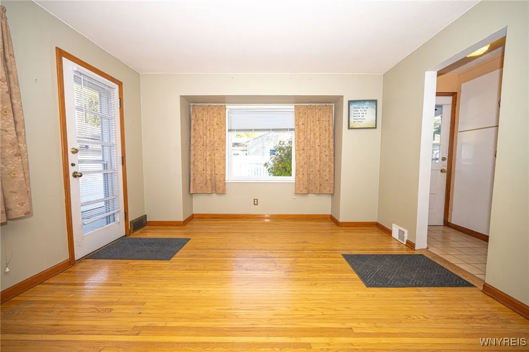 99 Milford Street, Hamburg, New York 14075, Hamburg, New York 14075, 2 Bedrooms Bedrooms, 4 Rooms Rooms,1 BathroomBathrooms,Residential,For Sale,99 Milford Street, Hamburg, New York 14075,0,B1648202