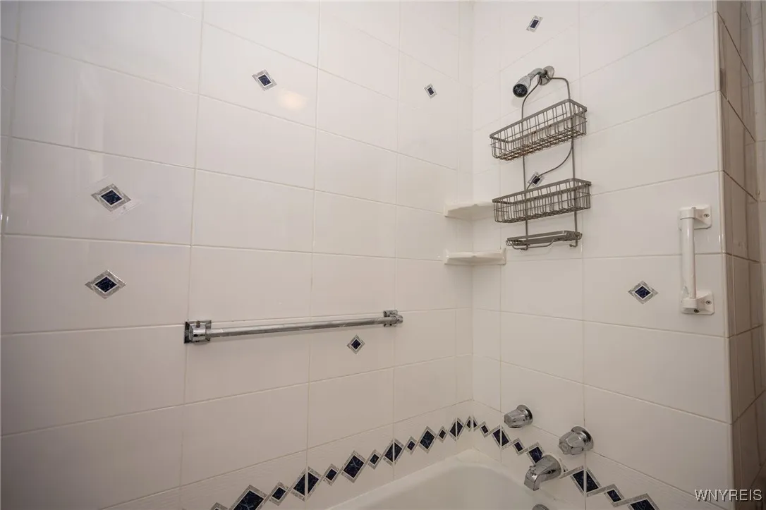 99 Milford Street, Hamburg, New York 14075, Hamburg, New York 14075, 2 Bedrooms Bedrooms, 4 Rooms Rooms,1 BathroomBathrooms,Residential,For Sale,99 Milford Street, Hamburg, New York 14075,0,B1648202