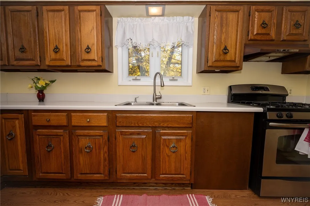 99 Milford Street, Hamburg, New York 14075, Hamburg, New York 14075, 2 Bedrooms Bedrooms, 4 Rooms Rooms,1 BathroomBathrooms,Residential,For Sale,99 Milford Street, Hamburg, New York 14075,0,B1648202