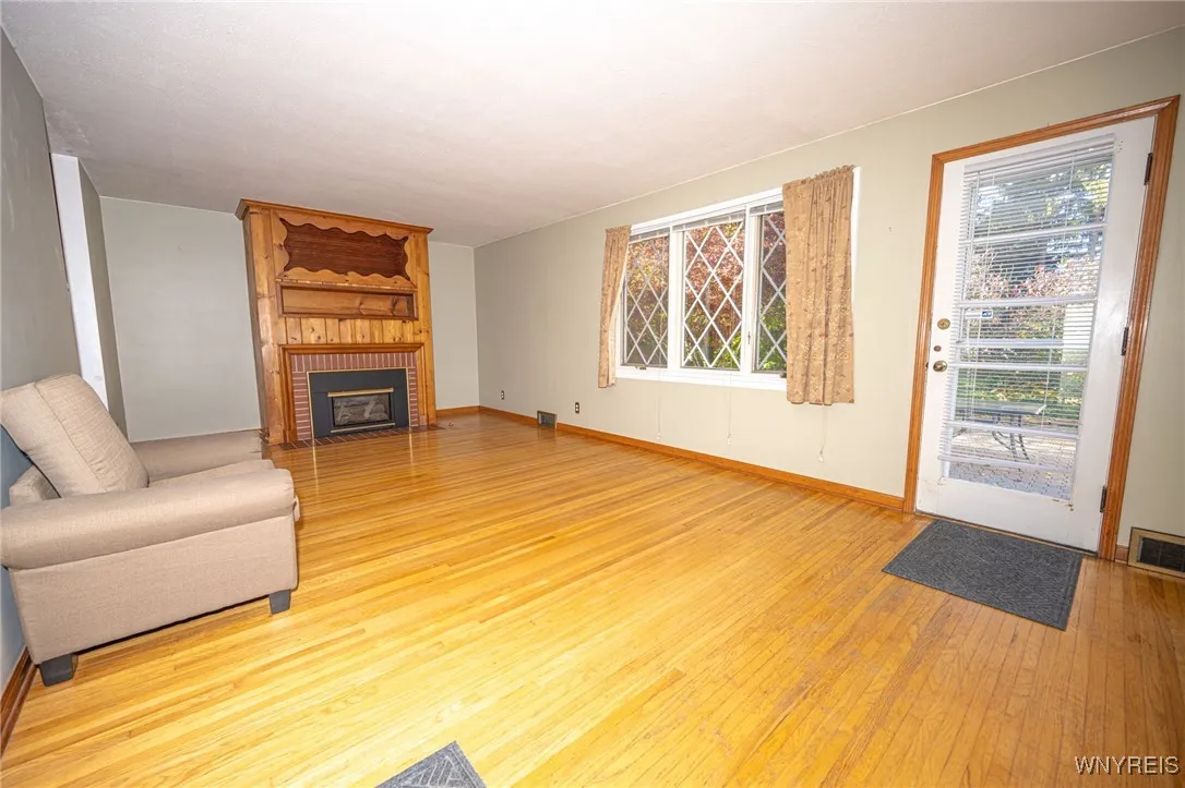 99 Milford Street, Hamburg, New York 14075, Hamburg, New York 14075, 2 Bedrooms Bedrooms, 4 Rooms Rooms,1 BathroomBathrooms,Residential,For Sale,99 Milford Street, Hamburg, New York 14075,0,B1648202