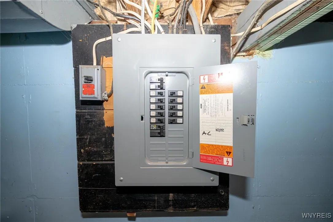 99 Milford Street, Hamburg, New York 14075, Hamburg, New York 14075, 2 Bedrooms Bedrooms, 4 Rooms Rooms,1 BathroomBathrooms,Residential,For Sale,99 Milford Street, Hamburg, New York 14075,0,B1648202