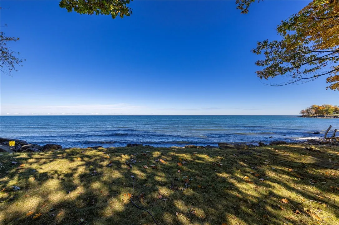 5601 Centenary Shores, Sodus, New York 14551, Sodus, New York 14551, 3 Bedrooms Bedrooms, 6 Rooms Rooms,1 BathroomBathrooms,Residential,For Sale,5601 Centenary Shores, Sodus, New York 14551,0,R1647713