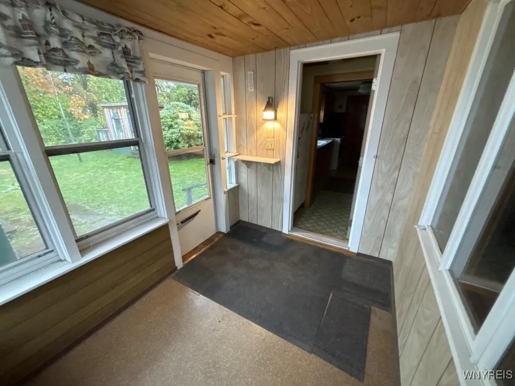 26 North Ermine Street, Dunkirk, New York 14048, Dunkirk, New York 14048, 3 Bedrooms Bedrooms, 8 Rooms Rooms,1 BathroomBathrooms,Residential,For Sale,26 North Ermine Street, Dunkirk, New York 14048,0,B1648237